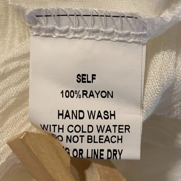 Vici Women's Pucker Up Plisse Embroidered Crochet Maxi Dress Size M‎ - Picture 8 of 12